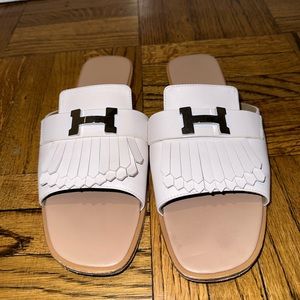 Hermes barley worn sandals! Size 39. Non negotiable price